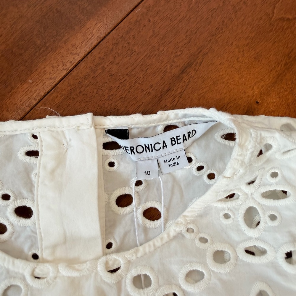 NWT Veronica Beard top. White Eyelet Sleeveless Top - Picture 3 of 4